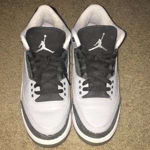 Wolf grey Jordan 3s